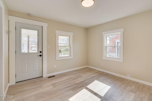 907 Hopson Street, Johnson City, TN 37601