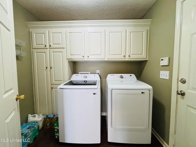 100 Magnolia Way, Pearl, MS 39208