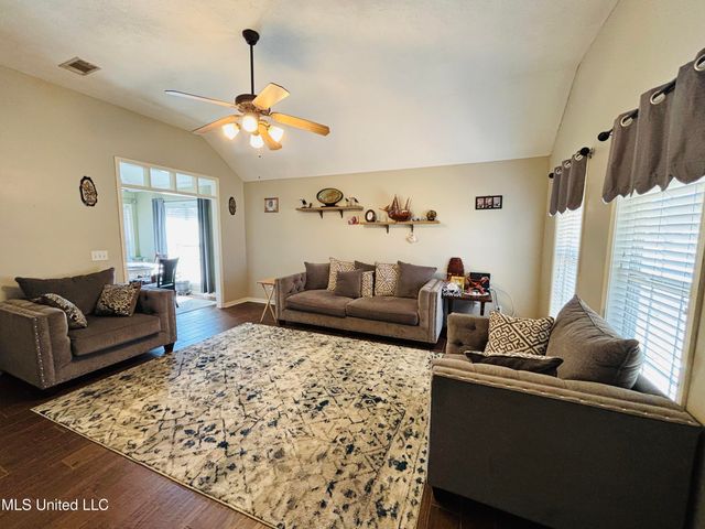 100 Magnolia Way, Pearl, MS 39208