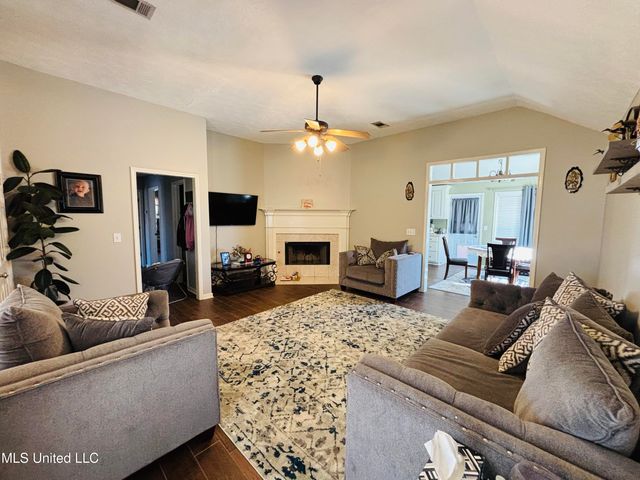 100 Magnolia Way, Pearl, MS 39208