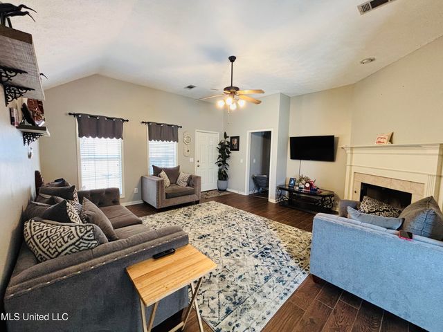 100 Magnolia Way, Pearl, MS 39208