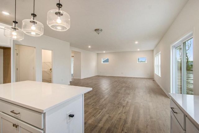 8412 Knotty Pine Lane, Kalamazoo, MI 49009