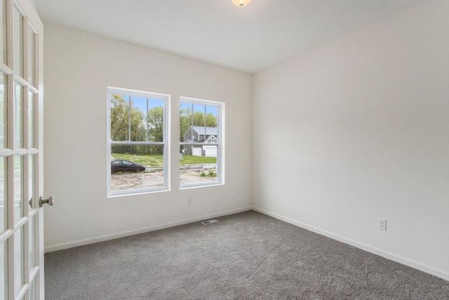 8412 Knotty Pine Lane, Kalamazoo, MI 49009