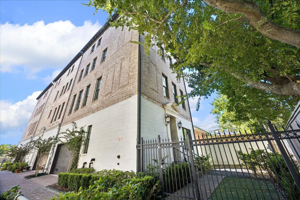 3828 Glen Arbor Drive, Houston, TX 77025