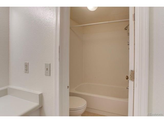 479 Wright St 203, Lakewood, CO 80228