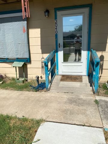 2040 BUFFALO ST, San Antonio, TX 78211