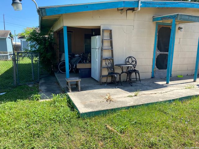 2040 BUFFALO ST, San Antonio, TX 78211