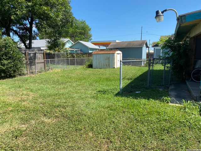 2040 BUFFALO ST, San Antonio, TX 78211