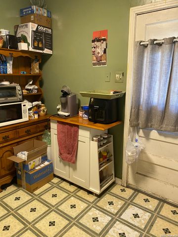 2040 BUFFALO ST, San Antonio, TX 78211