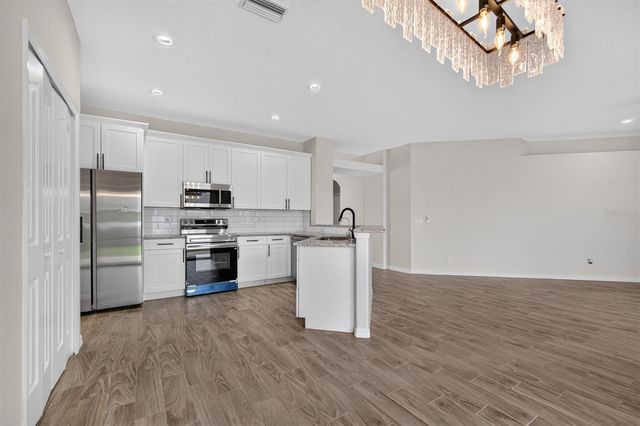 1146 WOODCREST LANE, North Port, FL 34286