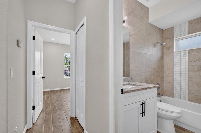 1146 WOODCREST LANE, North Port, FL 34286