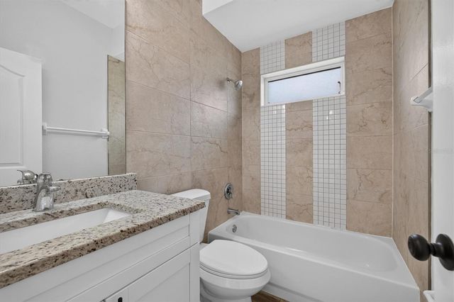 1146 WOODCREST LANE, North Port, FL 34286