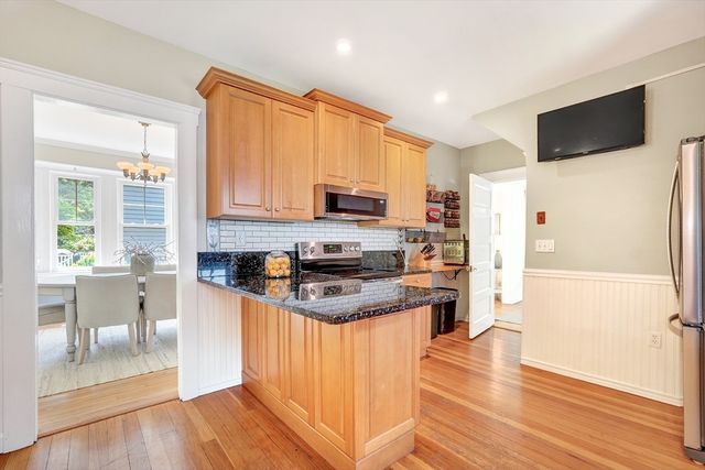 45 Maple Rd, Melrose, MA 02176