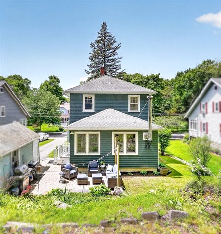 45 Maple Rd, Melrose, MA 02176