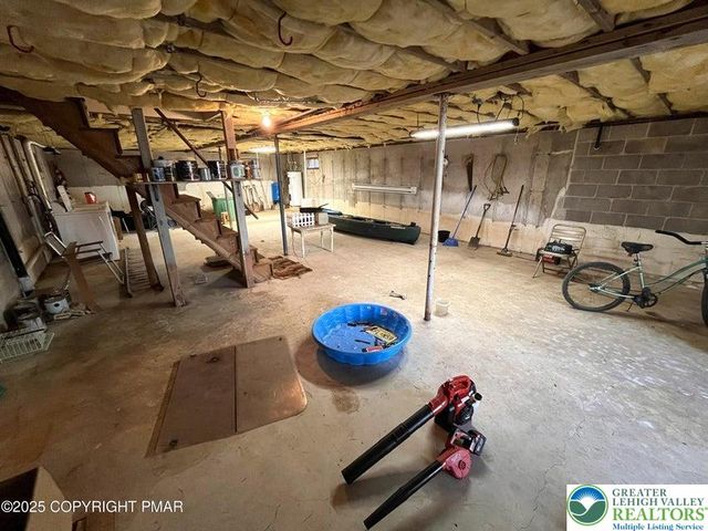 226 Bear Creek Lake Drive, Penn Forest Twp, PA 18229