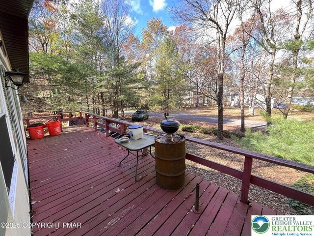 226 Bear Creek Lake Drive, Penn Forest Twp, PA 18229