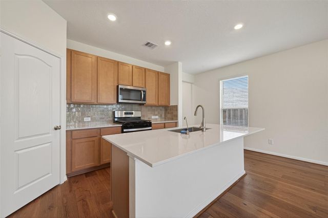 8110 Shelter Bay Lane, Cypress, TX 77433