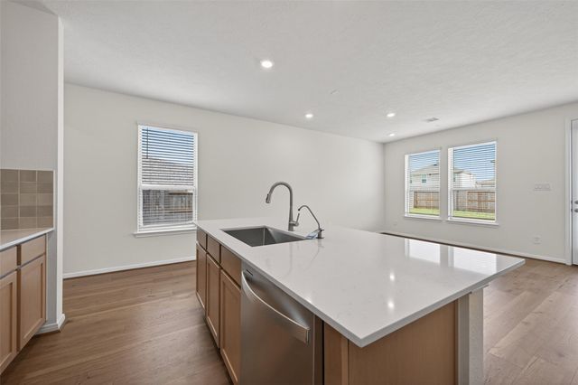 8110 Shelter Bay Lane, Cypress, TX 77433