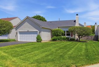 425 Hobart Drive, South Elgin, IL 60177