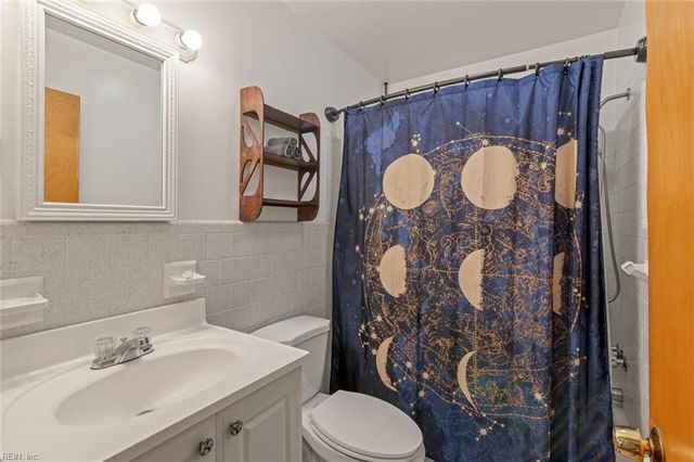 606 Charlton DR, Hampton, VA 23666
