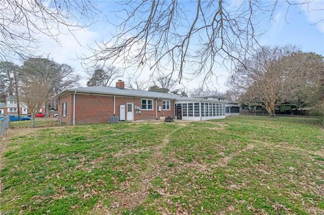 606 Charlton DR, Hampton, VA 23666