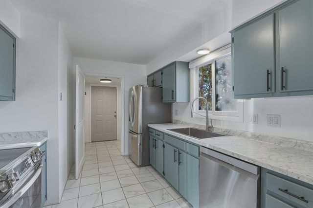 3160 Plaza Blanca, Santa Fe, NM 87507