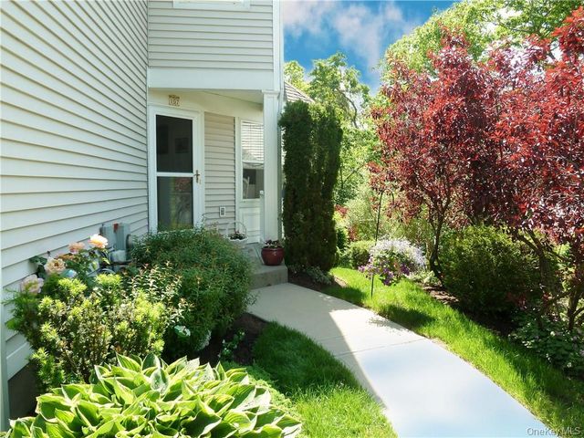 107 Winding Ridge Road 107, White Plains, NY 10603