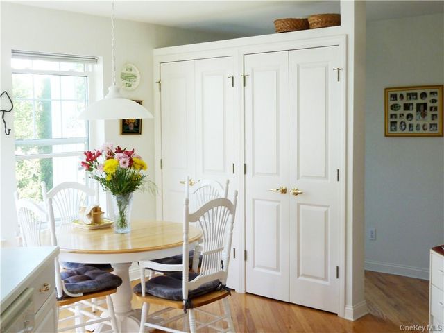 107 Winding Ridge Road 107, White Plains, NY 10603