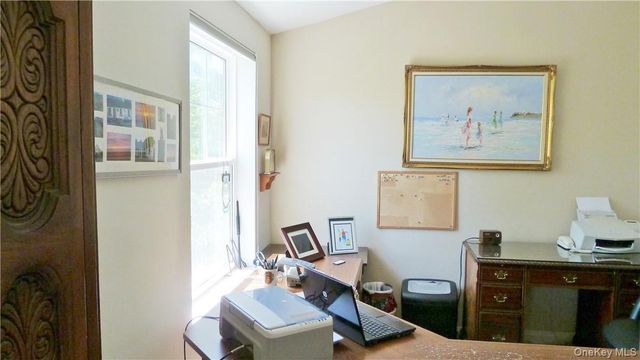 107 Winding Ridge Road 107, White Plains, NY 10603