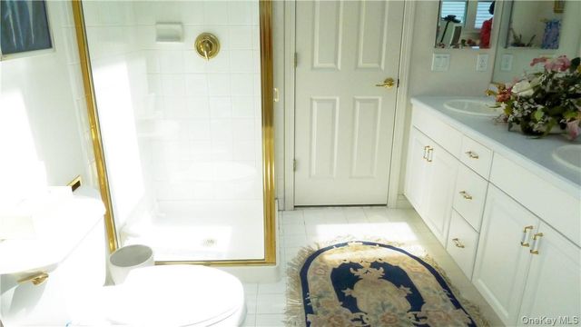 107 Winding Ridge Road 107, White Plains, NY 10603