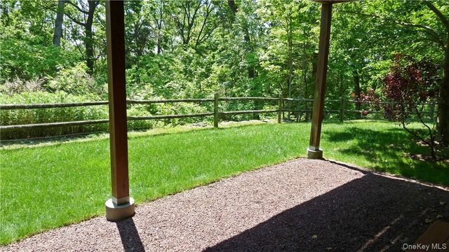 107 Winding Ridge Road 107, White Plains, NY 10603