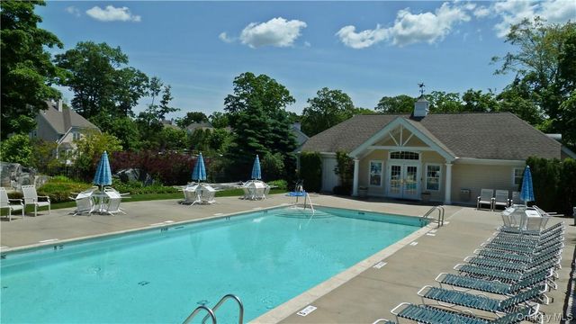 107 Winding Ridge Road 107, White Plains, NY 10603