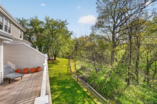 107 Winding Ridge Road 107, White Plains, NY 10603