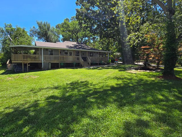 308 E James Street, Mountain View, MO 65548