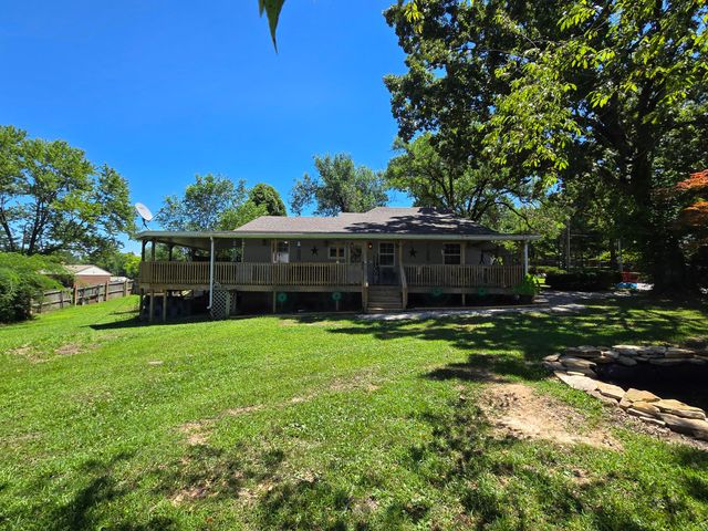 308 E James Street, Mountain View, MO 65548