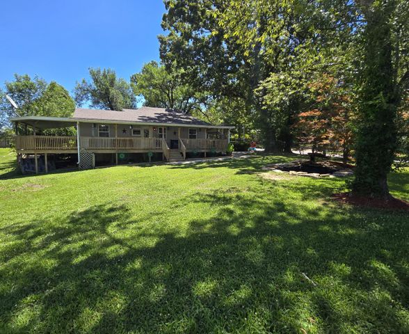 308 E James Street, Mountain View, MO 65548