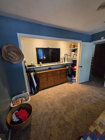 308 E James Street, Mountain View, MO 65548