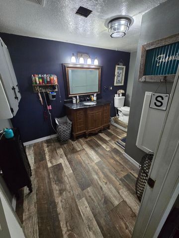 308 E James Street, Mountain View, MO 65548