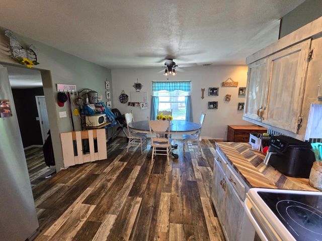 308 E James Street, Mountain View, MO 65548