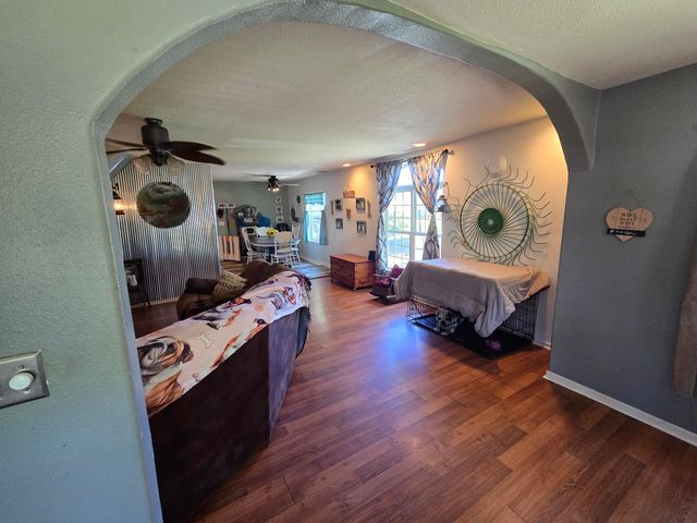 308 E James Street, Mountain View, MO 65548