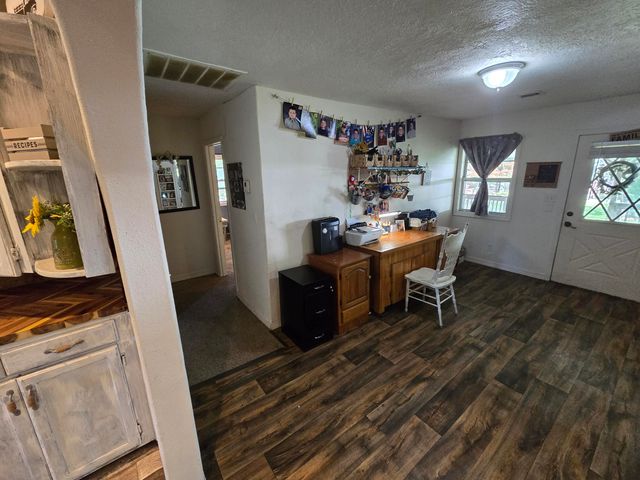 308 E James Street, Mountain View, MO 65548