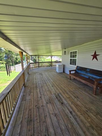 308 E James Street, Mountain View, MO 65548