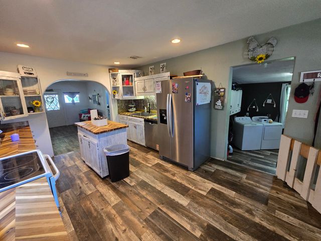 308 E James Street, Mountain View, MO 65548