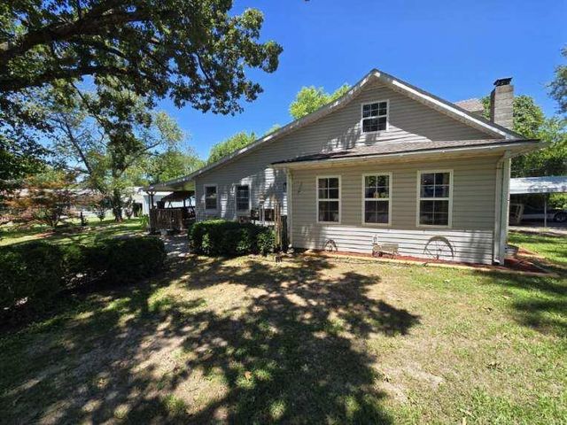 308 E James Street, Mountain View, MO 65548