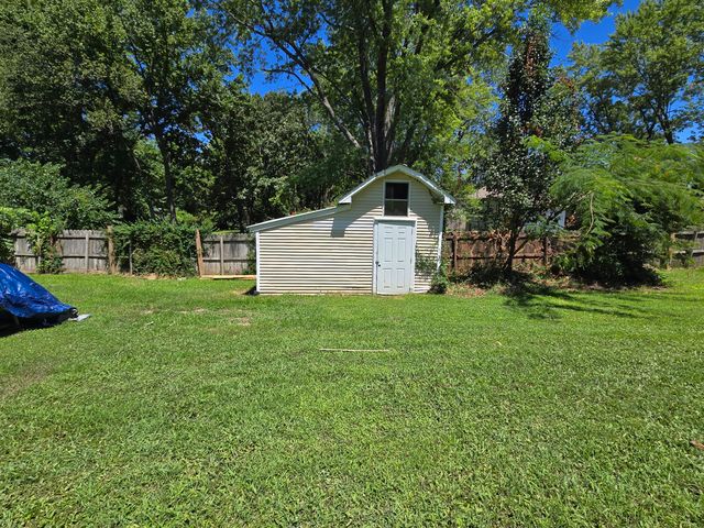 308 E James Street, Mountain View, MO 65548