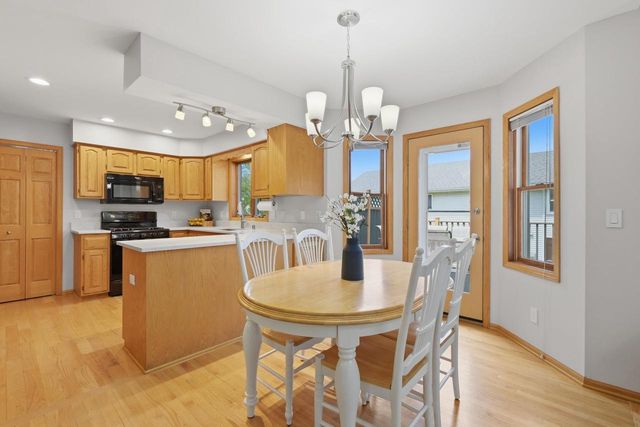 1696 Chadsworth Drive, Sun Prairie, WI 53590