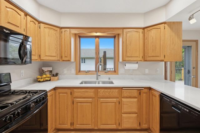 1696 Chadsworth Drive, Sun Prairie, WI 53590