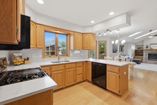 1696 Chadsworth Drive, Sun Prairie, WI 53590