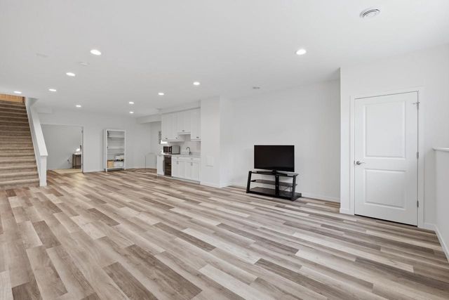1696 Chadsworth Drive, Sun Prairie, WI 53590