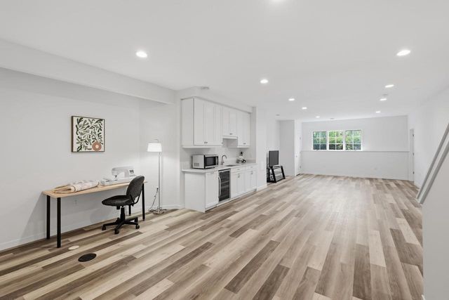 1696 Chadsworth Drive, Sun Prairie, WI 53590